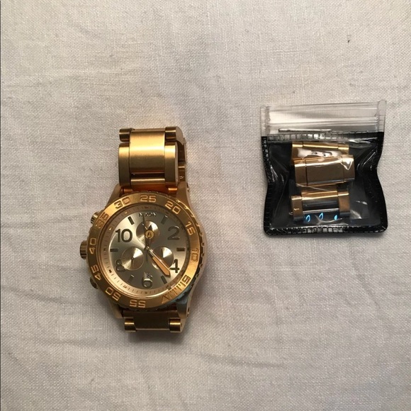 Nixon Accessories - Nixon watch